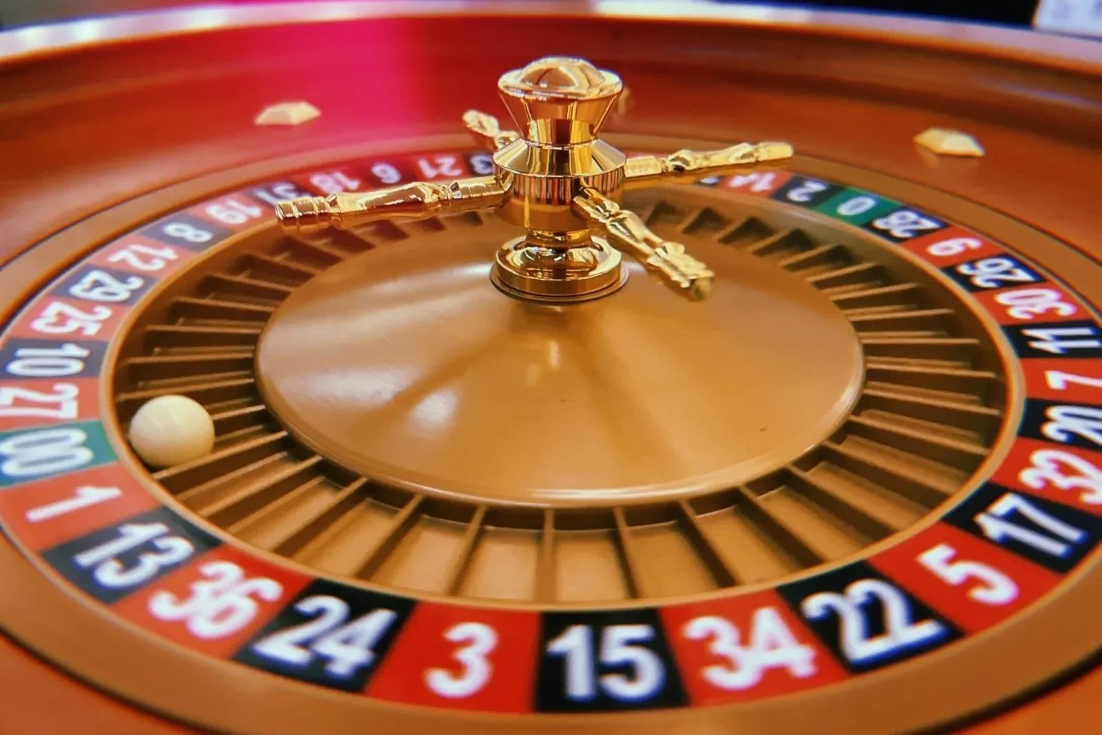 Live dealer table games